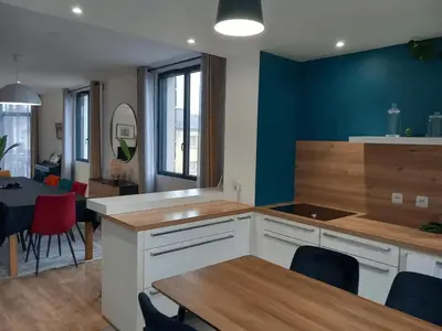 Cuisine ou kitchenette dans l'établissement Grande maison familiale 8p, 14 max, pas de fête