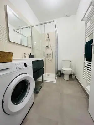 Salle de bains dans l'établissement Casa Diderot - T2
