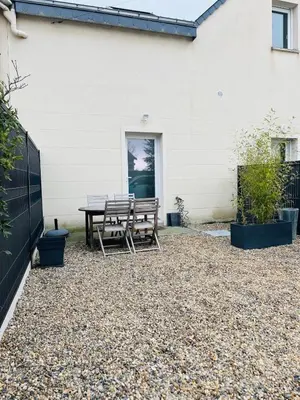 Jardin de l'établissement Casa Diderot - T3