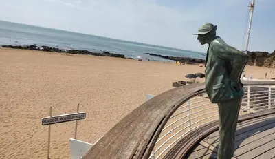 Vue générale sur la mer ou vue sur la mer prise depuis l'appartement