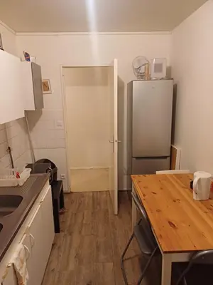 Cuisine ou kitchenette dans l'établissement Émeraude tulipe