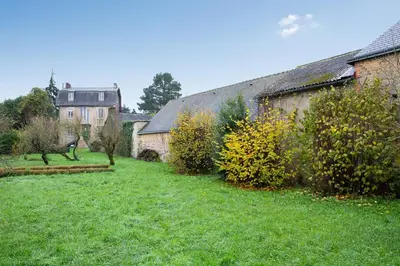 Jardin de l'établissement La Prévalaye - Proche du château de Pouancé