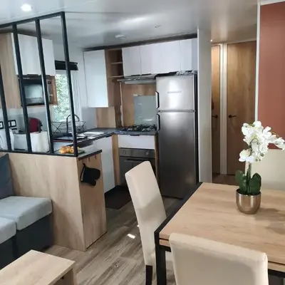 Jolie Mobil Home climatisé 58
