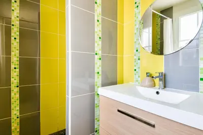 Salle de bains dans l'établissement Maison moderne à 80m de la plage - 6 personnes