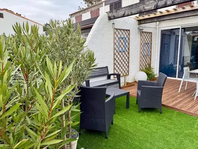 Jardin de l'établissement Maison avec jardinet proche plage et parking - FR-1-652-58