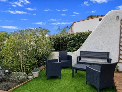 Jardin de l'établissement Maison avec jardinet proche plage et parking - FR-1-652-58