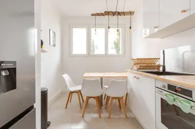 Cuisine ou kitchenette dans l'établissement Le Paul - Gare - Calme - Jardin