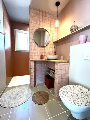 Salle de bains dans l'établissement Sweet Home Two