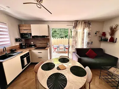 Cuisine ou kitchenette dans l'établissement Sweet Home Two