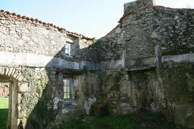 Plan de l'établissement Renovated Chalet In The Heart Of Nature In Vendée