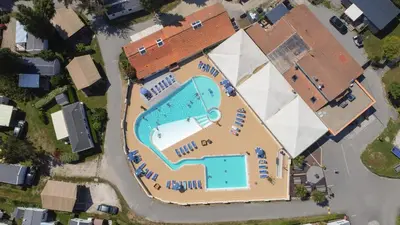 Piscine de l'établissement Camping La Pointe Saint-Gildas - Maeva ou située à proximité
