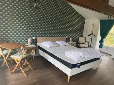 Un ou plusieurs lits dans un hébergement de l'établissement les rives du Lay gîte Joly