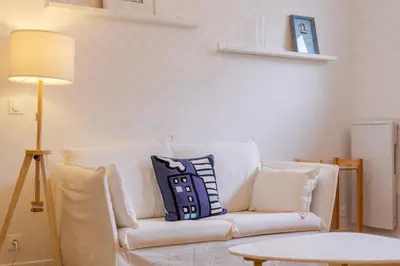 Coin salon dans l'établissement Le Waterloo - Au coeur de Nantes