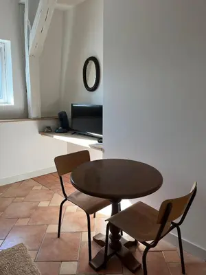 Télévision ou salle de divertissement dans l'établissement Studio Centre Angers 2 personnes