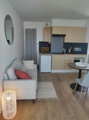 Cuisine ou kitchenette dans l'établissement Cocon océan studio