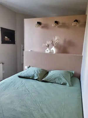 Un ou plusieurs lits dans un hébergement de l'établissement Logement indépendant Sacré Coeur