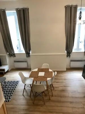 Coin salon dans l'établissement Best location near Place Graslin, elephant - up to 4 people - City Nantes