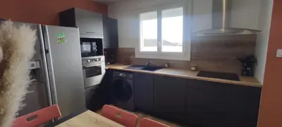 Cuisine ou kitchenette dans l'établissement L'Escapade Morinière Sam Suffy