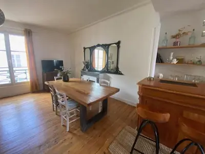 Télévision ou salle de divertissement dans l'établissement Rosa d'Egada