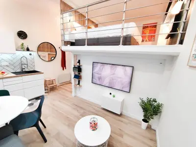 Télévision ou salle de divertissement dans l'établissement Hyper-Centre Studio Lekain UnSejourANantes