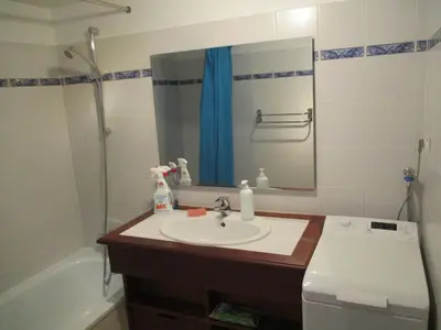 Salle de bains dans l'établissement Maison