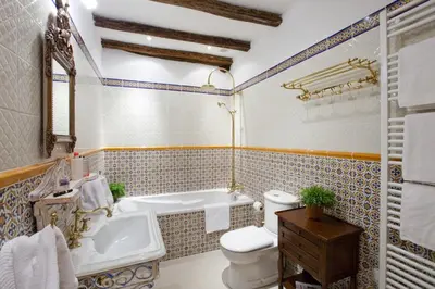 Salle de bains dans l'établissement Le Gîte du Château de la Vérie