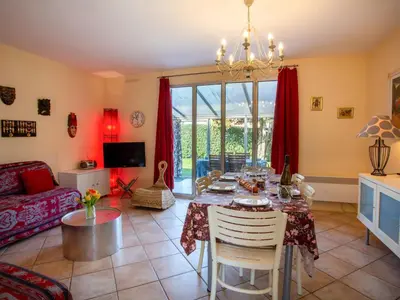 Coin salon dans l'établissement Holiday Home La Bruyère by Interhome