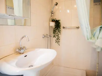 Salle de bains dans l'établissement Holiday Home Le Cocon by Interhome