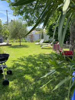 Jardin de l'établissement La Maison d'ETE