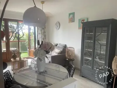 Coin salon dans l'établissement Appartement familial de 56 m², à deux pas de la mer._2