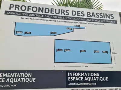 Plan de l'établissement Mobil home climatisé, Wi-Fi, 30 minutes du Puy duFou, proche de la piscine