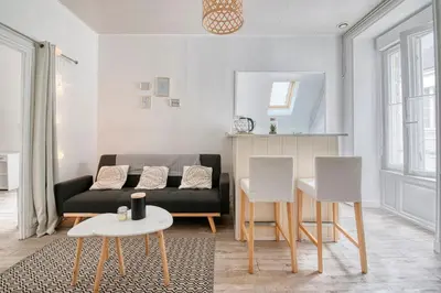 Coin salon dans l'établissement Le Nid - Place Imbach