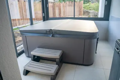 Plan de l'établissement Projecteur sur ma bulle - Studio Viens dans ma bulle avec JACUZZI privé