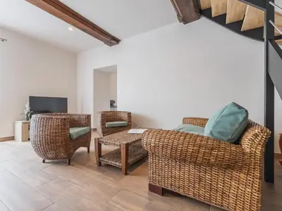 Coin salon dans l'établissement Gîte au calme avec terrasse, proche Nantes - FR-1-306-1301