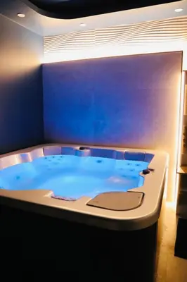 Plan de l'établissement Suite Jacuzzi privatif Li Li et Rose