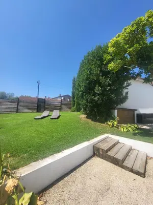 Jardin de l'établissement La maison de Marie