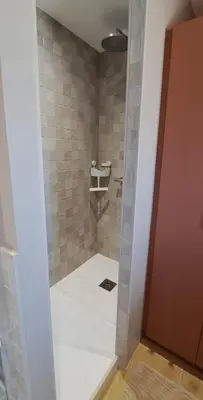 Salle de bains dans l'établissement Le Domaine de la Haye - Gîtes