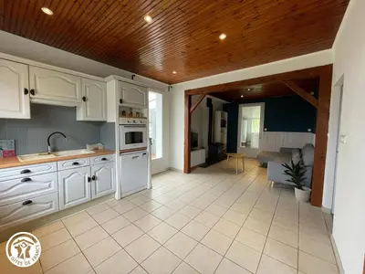 Cuisine ou kitchenette dans l'établissement Gîte rustique dans le Marais breton vendéen, proche plages - FR-1-426-575
