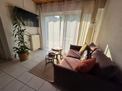 Télévision ou salle de divertissement dans l'établissement Petite pause campagnarde