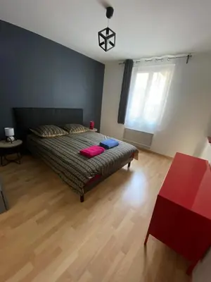 Un ou plusieurs lits dans un hébergement de l'établissement Le Léon Blum - T2 Cosy and soothing