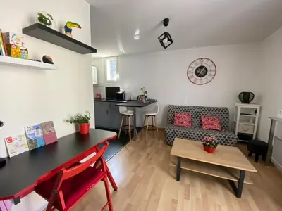 Cuisine ou kitchenette dans l'établissement Le Léon Blum - T2 Cosy and soothing