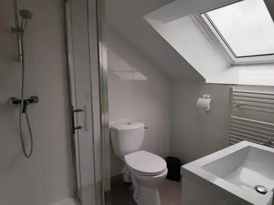 Salle de bains dans l'établissement Les Agapanthes