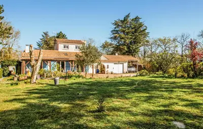 Jardin de l'établissement Cozy Home In Notre Dame De Riez