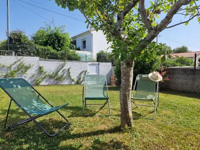 Jardin de l'établissement L'Urbaine, Maison de ville spacieuse, Jardin, WIFI
