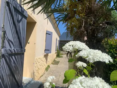 Jardin de l'établissement Appartement à la Bourrelière 2-4 pers, Meublé de tourisme 3 étoiles