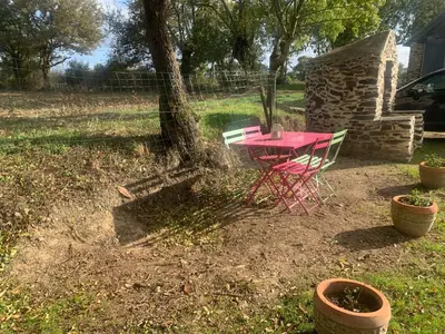 Jardin de l'établissement Appartement à la Bourrelière 2-4 pers, Meublé de tourisme 3 étoiles