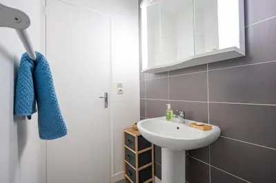 Salle de bains dans l'établissement le petit indus