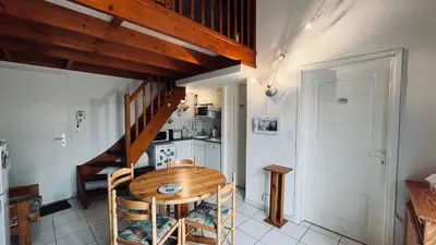 Cuisine ou kitchenette dans l'établissement Le Marin des Vertmarines