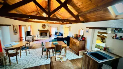 Cuisine ou kitchenette dans l'établissement Le Moulin de Bel Air