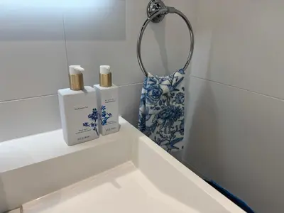 Salle de bains dans l'établissement Studio proche aeroport Nantes